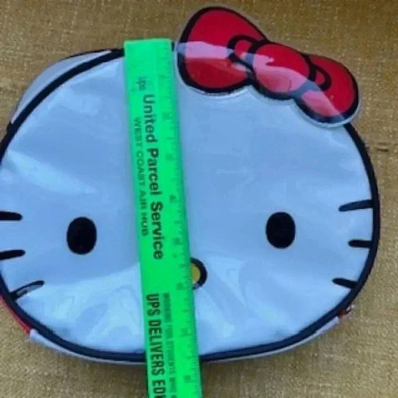 NEW Sanrio Hello Kitty Full Zip Around Lunchbox NWOT - Picture 9 of 11